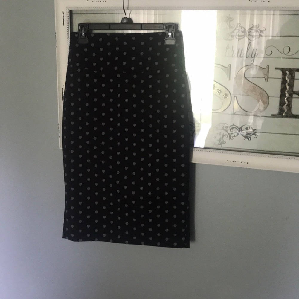 Black pencil skirt